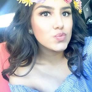 Meet your Posher, Daniela